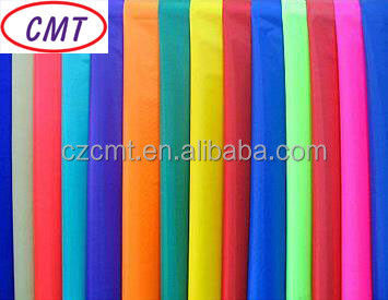 300D Poliéster Oxford Tejido Revestimiento PVC Revestido para una resistencia y durabilidad superiores