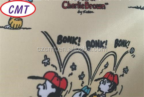 Escoge entre una variedad de anchos 58/60 &quot;Impresión recubierta con tejido de poliéster Snoopy